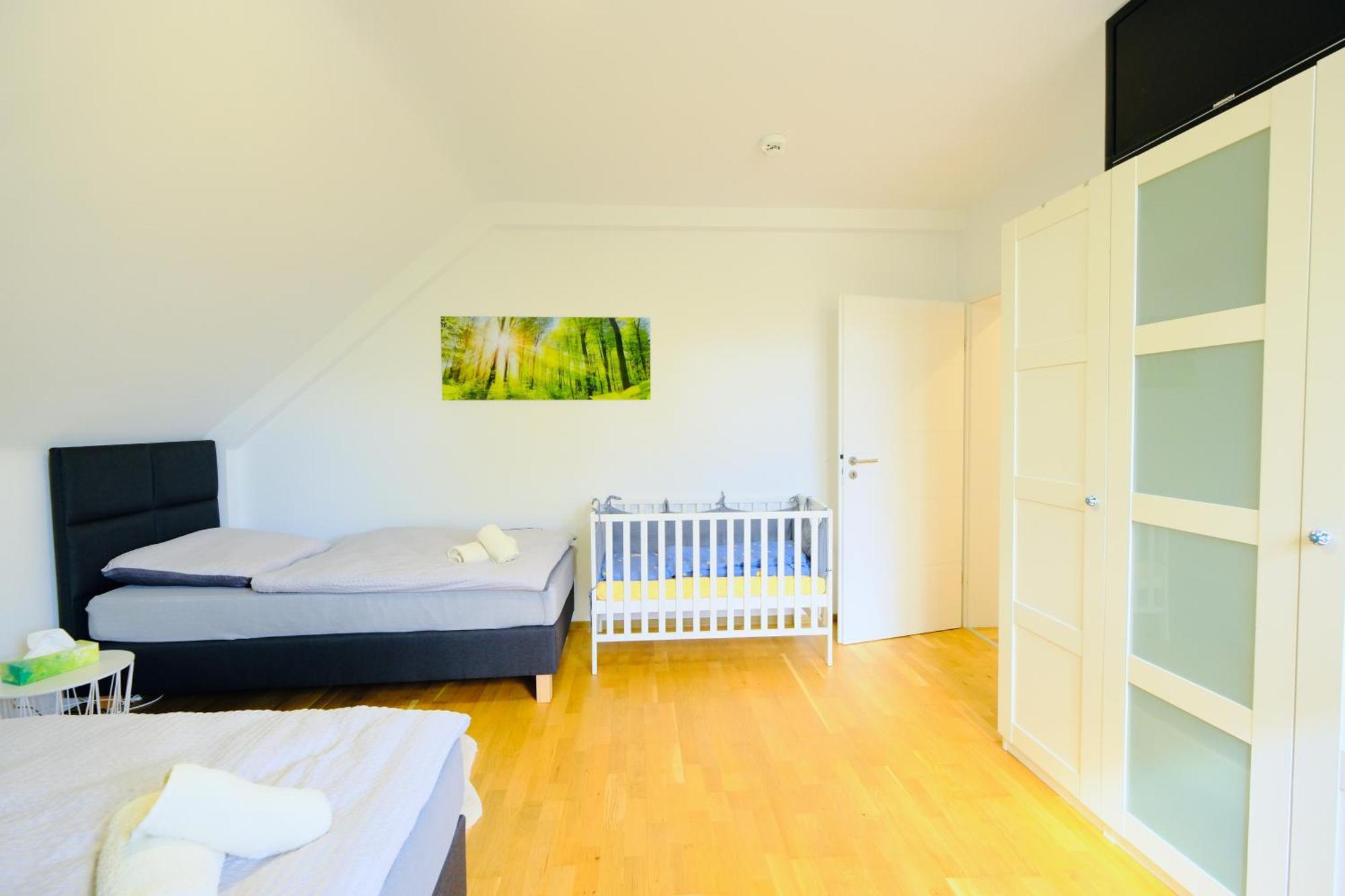 Happybnb - Stilvolles, Naturgelegenes Apartment Mit Blick Auf Den Mittellandkanal Und Die Wasserstadt Hannover - Kamin, Parken Und Spielplatz Ngoại thất bức ảnh